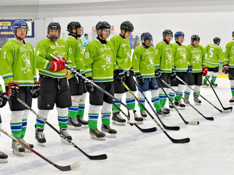 News - BONATRANS–Bekaert: Hockey-Rückspiel für die Caritas